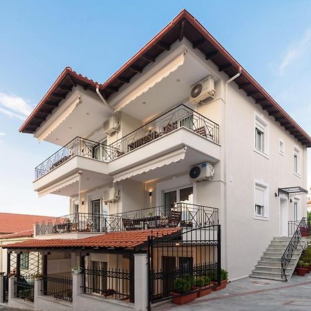 Ariana Apartments Polychrono Exterior photo